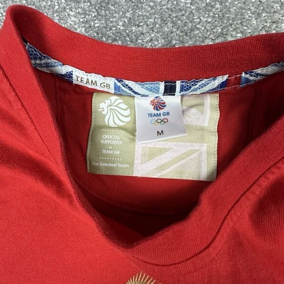 Team GB Olympics T-Shirt Mens Medium Lion Logo Red Activewear Pullover Sports - Picture 4 of 8